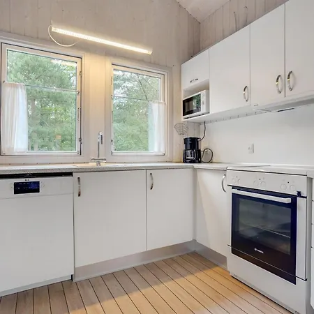 Selver - 250m From The Sea By Interhome Feriehus Hals